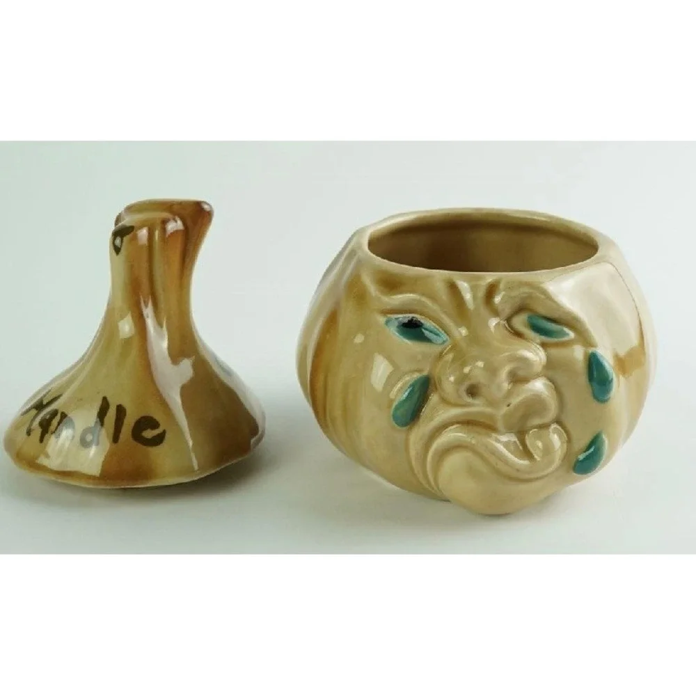Vintage Crying Garlic Keeper Ceramic Jar Hand Painted Japan Novelty Kitsch 5in